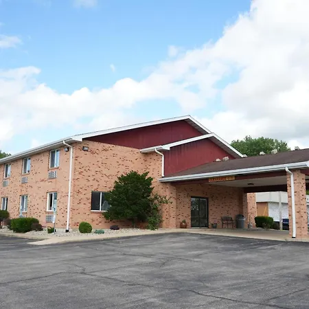 Watseka 24 Inn & Suites